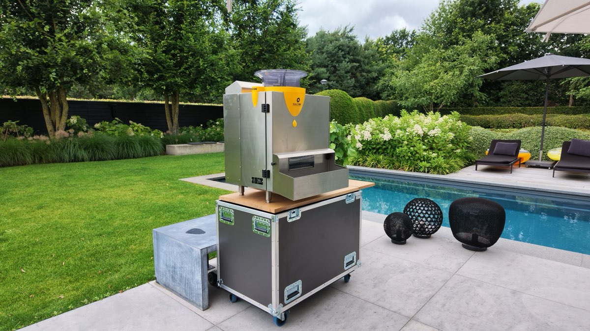 Q-Fry carrouselmachine in een compacte flightcase
